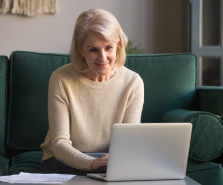 Are you or a loved one suffering with knee arthritis and want to know more about your options? Dial in to our free webinar Wednesday 1st April 2020 5:30pm